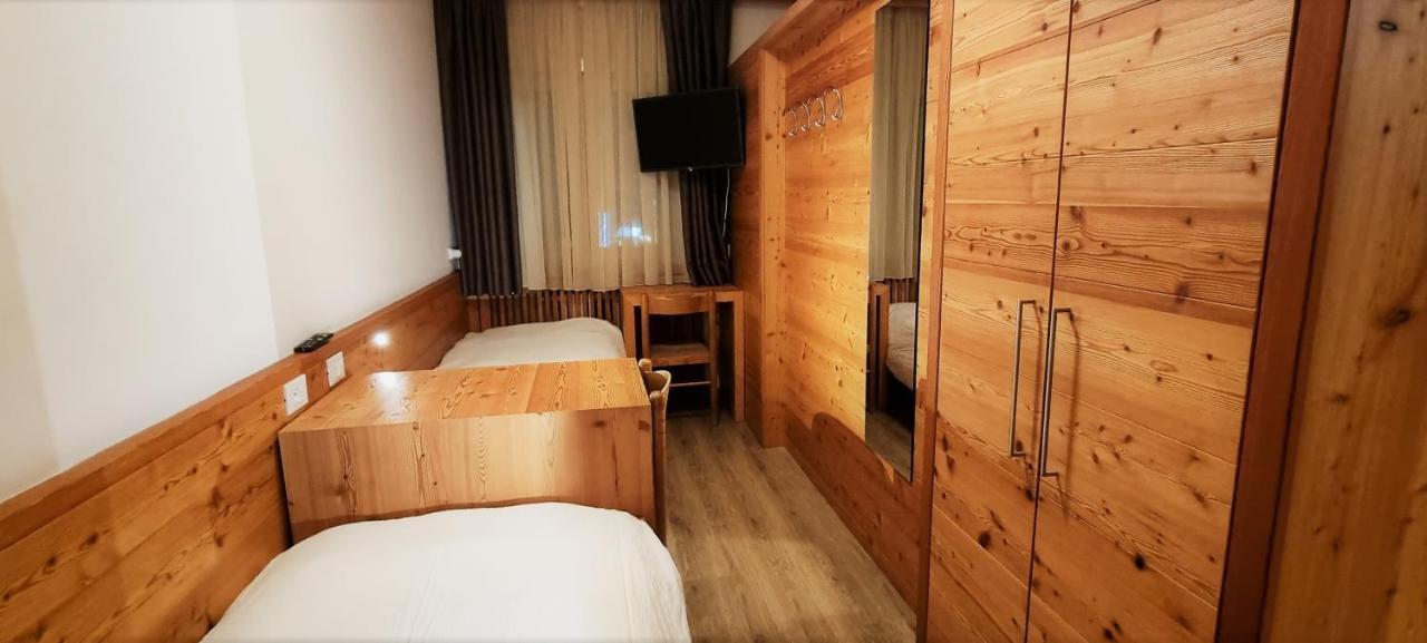 Hotel Garni Arnica ***S 3* Madonna di Campiglio